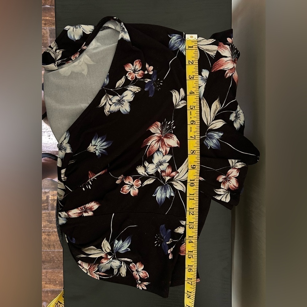 3X - Maitai Crop Top - Picture 4 of 4